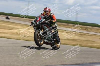 media/Apr-26-2024-TrackDaz (Fri) [[c4b677d280]]/B Group/120pm (Wheelie Bump)/